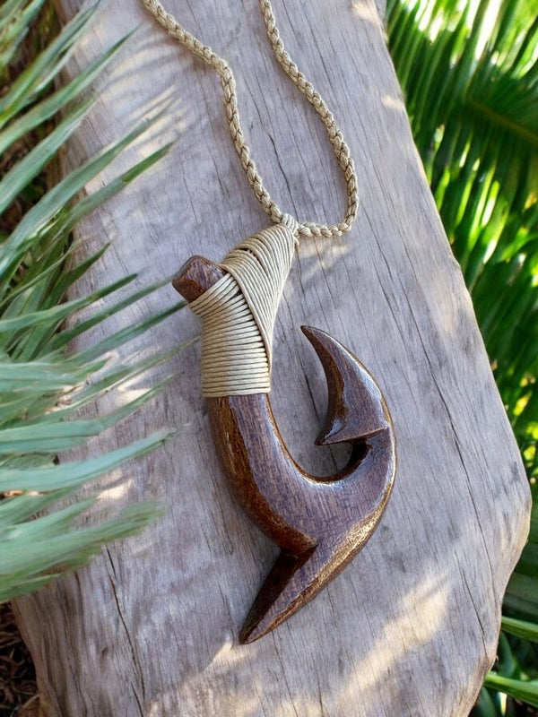 Koa Wood Hawaiian Makau | Fish Hook