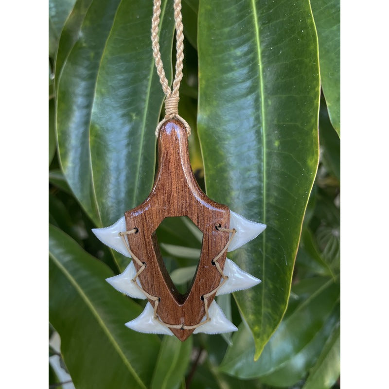 Leiomano Koa Wood w/ Shark Teeth Necklace