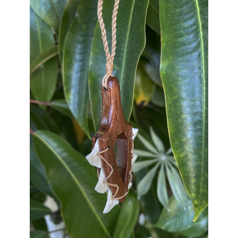 Leiomano Koa Wood w/ Shark Teeth Necklace