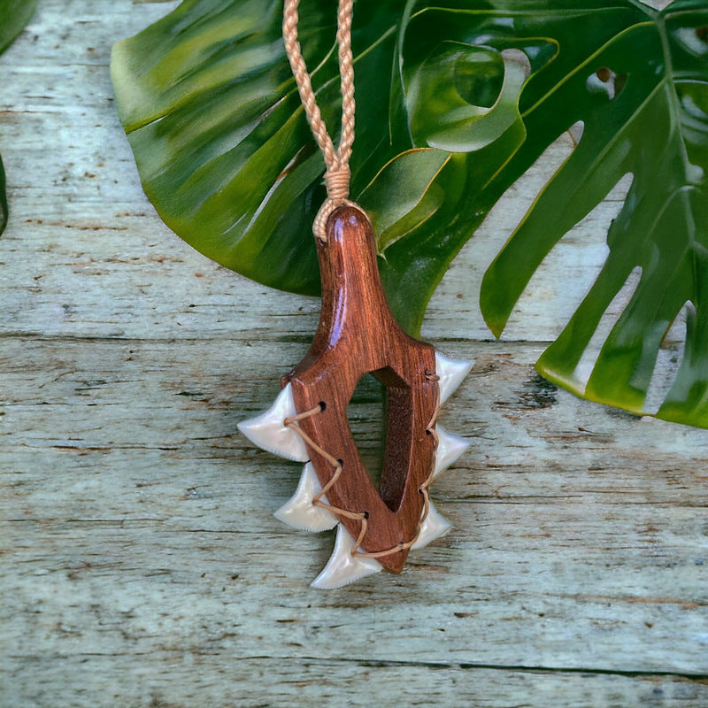 Leiomano Koa Wood w/ Shark Teeth Necklace