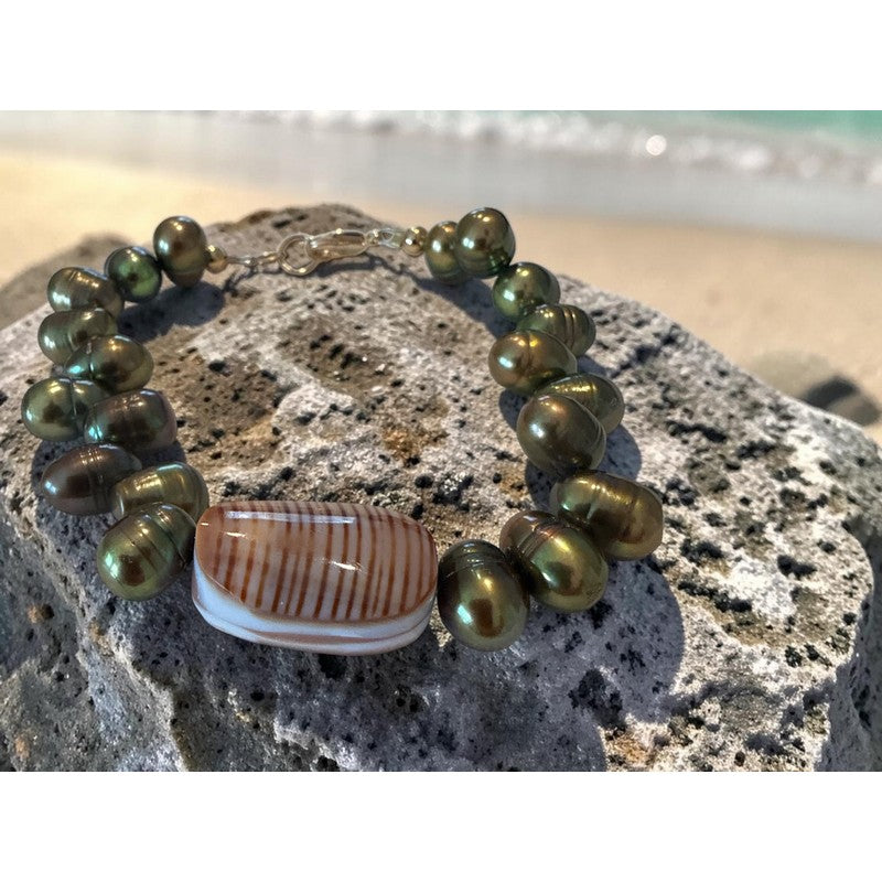 Olive Freshwater Pearls Bracelet