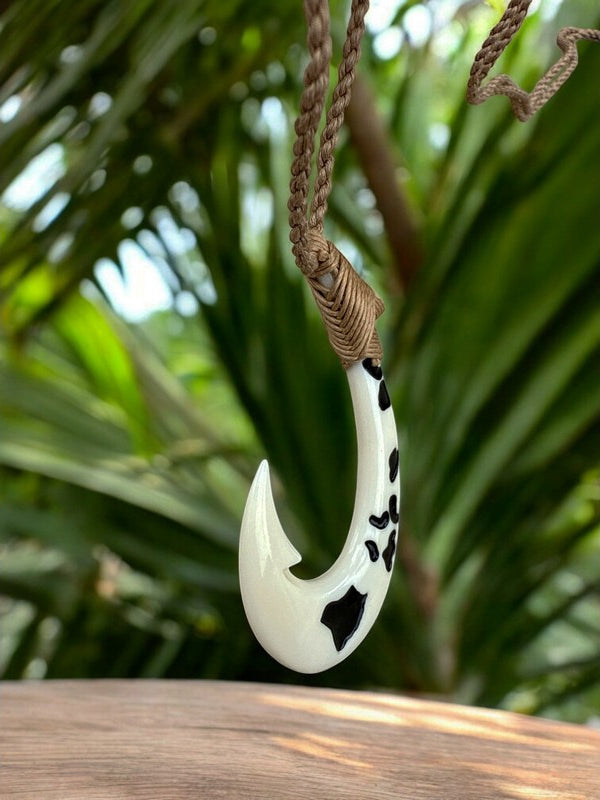 Bone Fish Hook | Hawaiian Islands