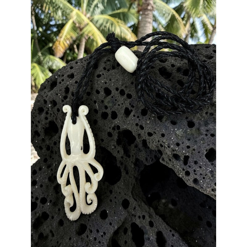 Hand-Carved Muhe‘e (Squid) Necklace