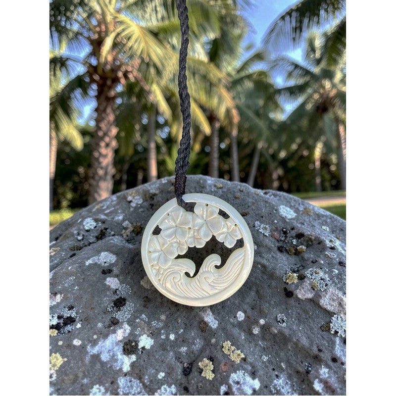 Hawaiian Scene Bone Necklace