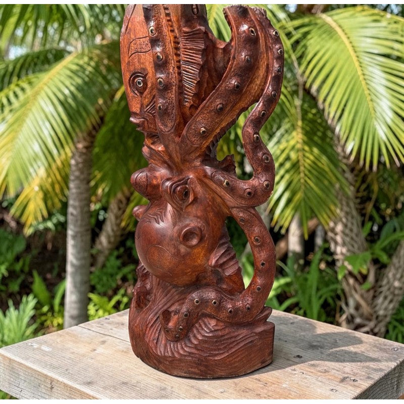 Octopus (He'e) Carving with Fish | Sea Life 40"