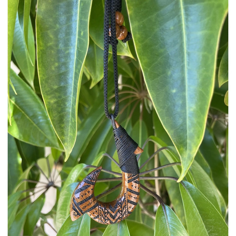Hawaiian Koa Makau with Engravings | Large Fish Hook