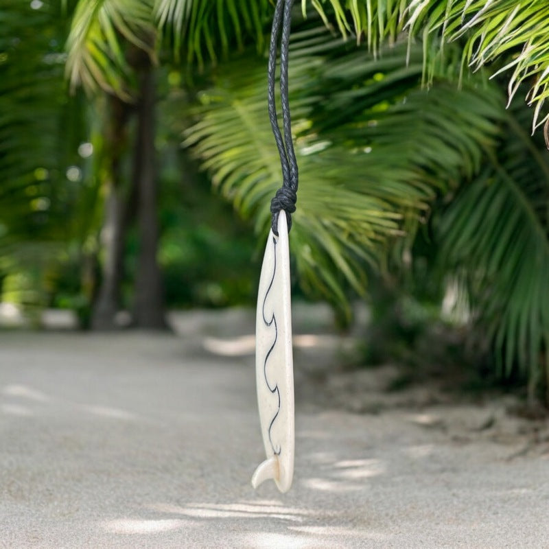 Surfboard with Fin | Necklace