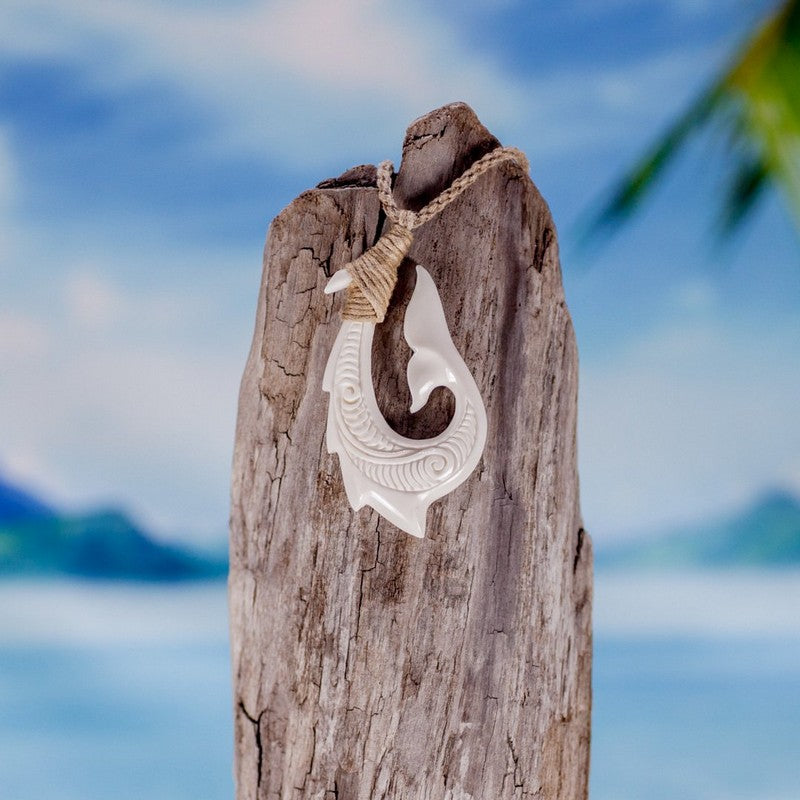 Barbed Tail Hook Necklace - Makana Hut