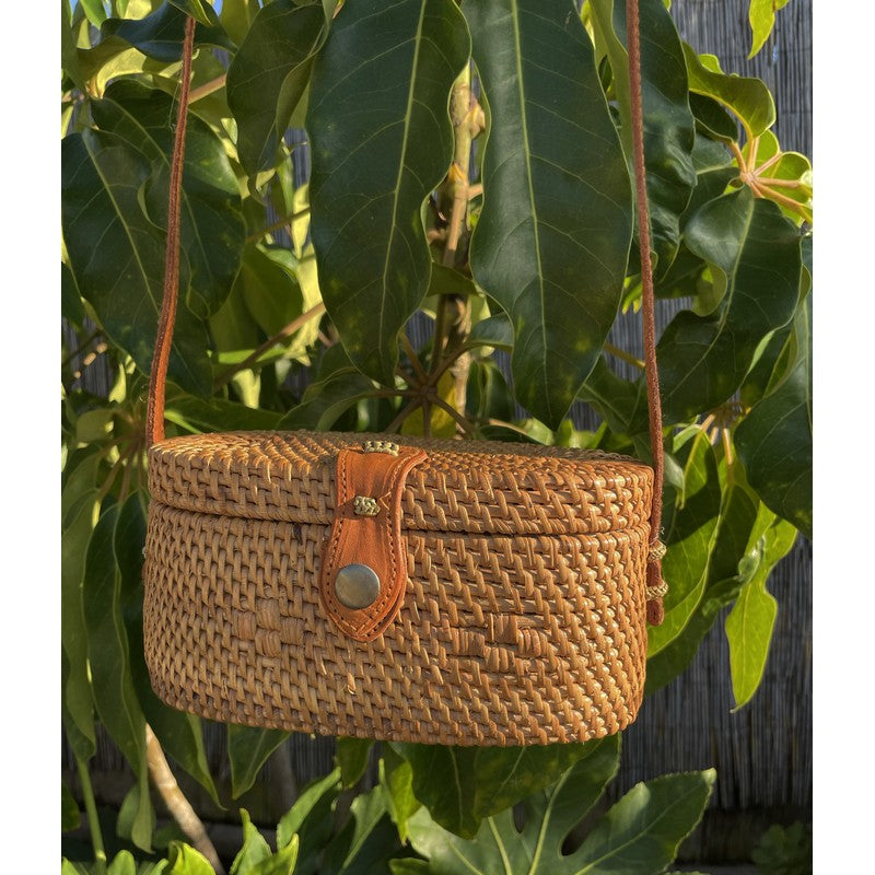 Natural Oval Rattan Handbag | Crossbody