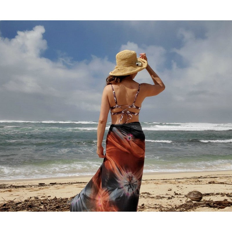 Black, Rust and Grey | Pareo