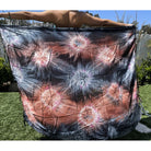 Black, Rust and Grey | Pareo