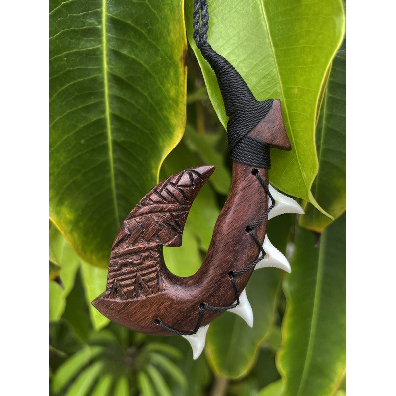 Hawaiian Fish Hook w Teeth and Engravings