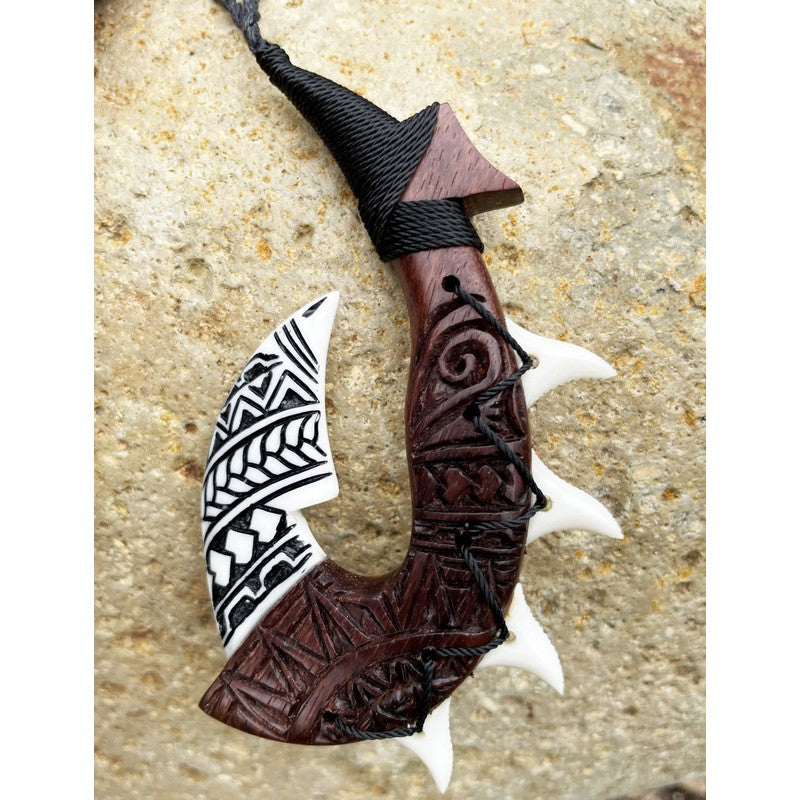 Hawaiian Makau with Engravings