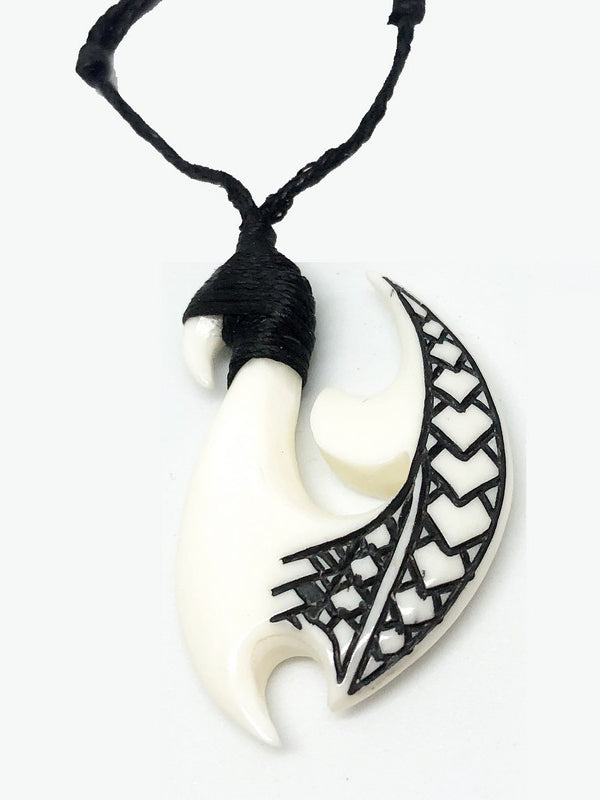 Bone Fish Hook with Engravings - Makana Hut