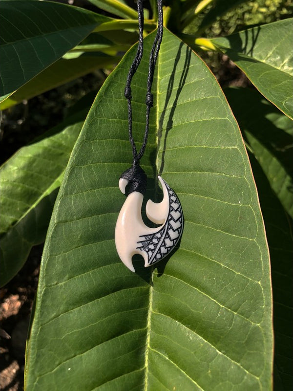 Bone Fish Hook with Engravings - Makana Hut