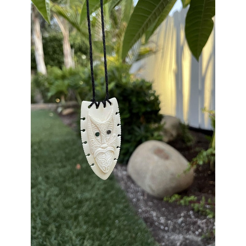 Wheku Figure Bone Necklace