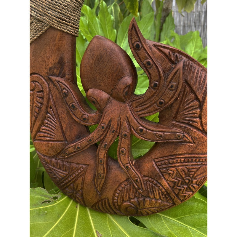Hawaiian Fish Hook w/ Octopus