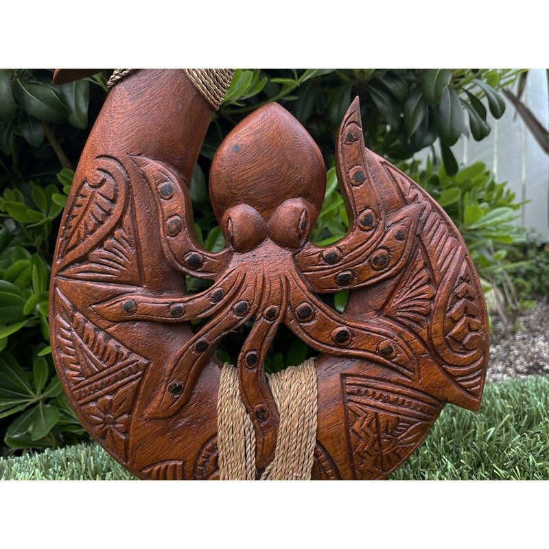 Hawaiian Fish Hook w/ Octopus on Stand