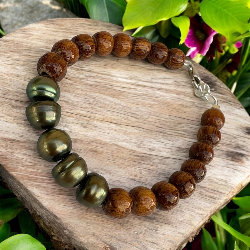 Koa and Green Fresh Water Pearls Bracelet