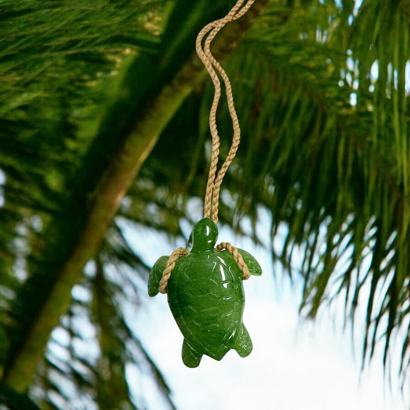 Jade Sea Turtle | Hawaiian Necklace