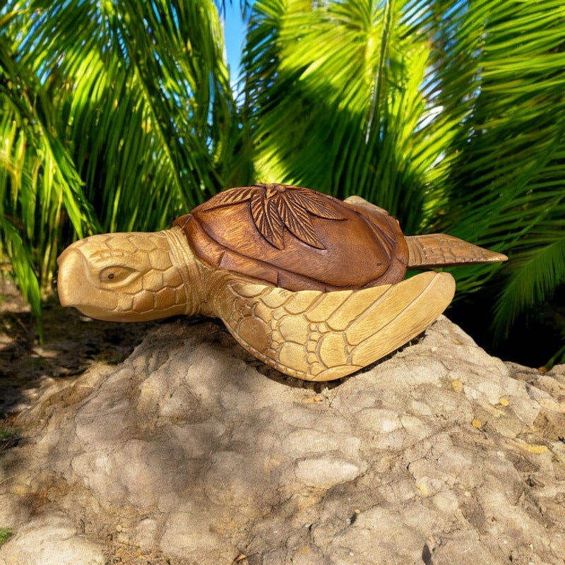 Hawaiian Sea Turtle with Palm Tree & Boat | Ocean Life 12"