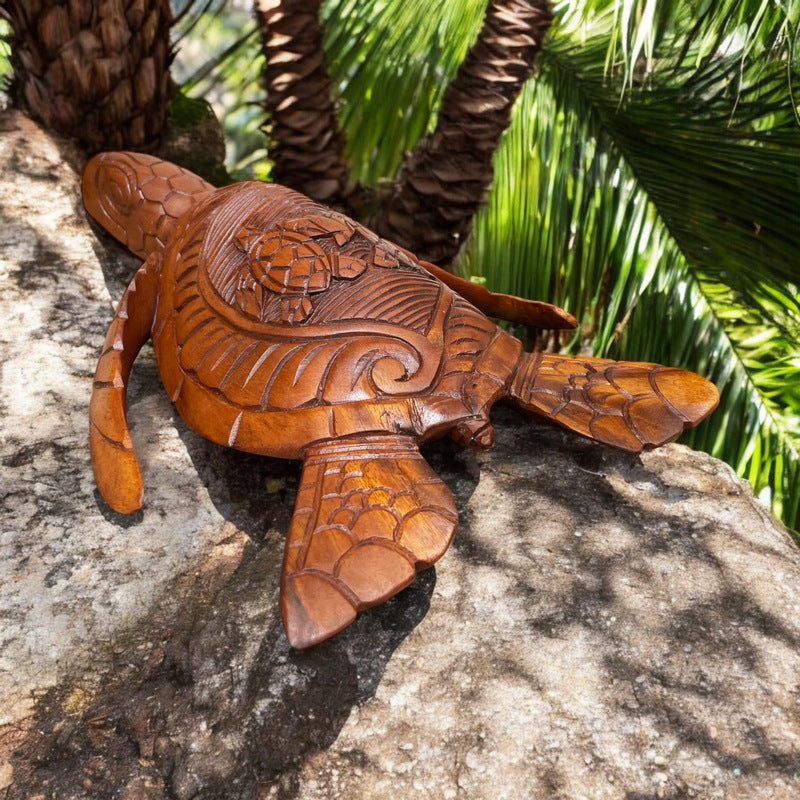 Hawaiian Sea Turtle with Ke Iki | Ocean Life Art – Makana Hut