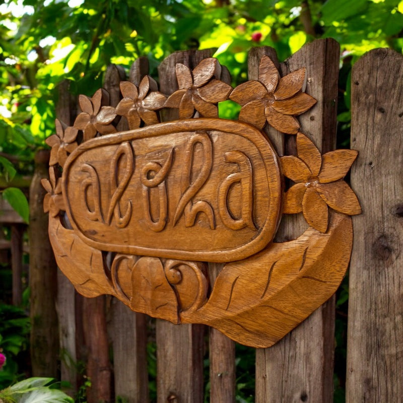 Aloha Sign with Plumeria Flowers | Hawaiian Home – Makana Hut