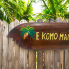 E Komo Mai with Palm Trees | Welcome Sign