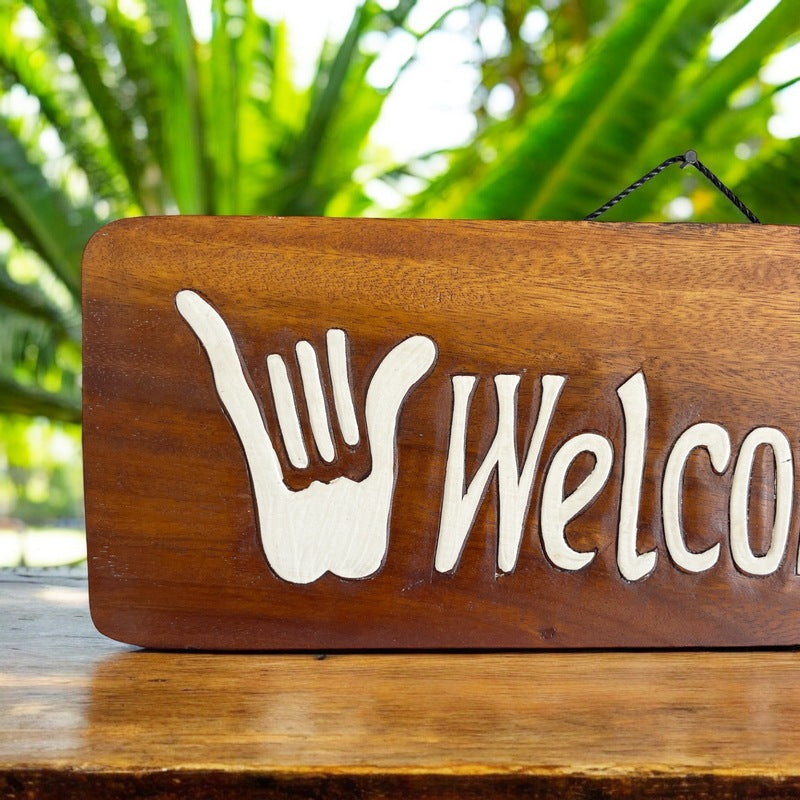 Hang Loose Welcome Sign 20"