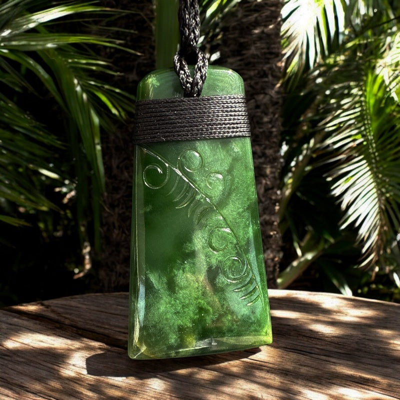 Jade Toki Pendant w/ Engravings – Makana Hut