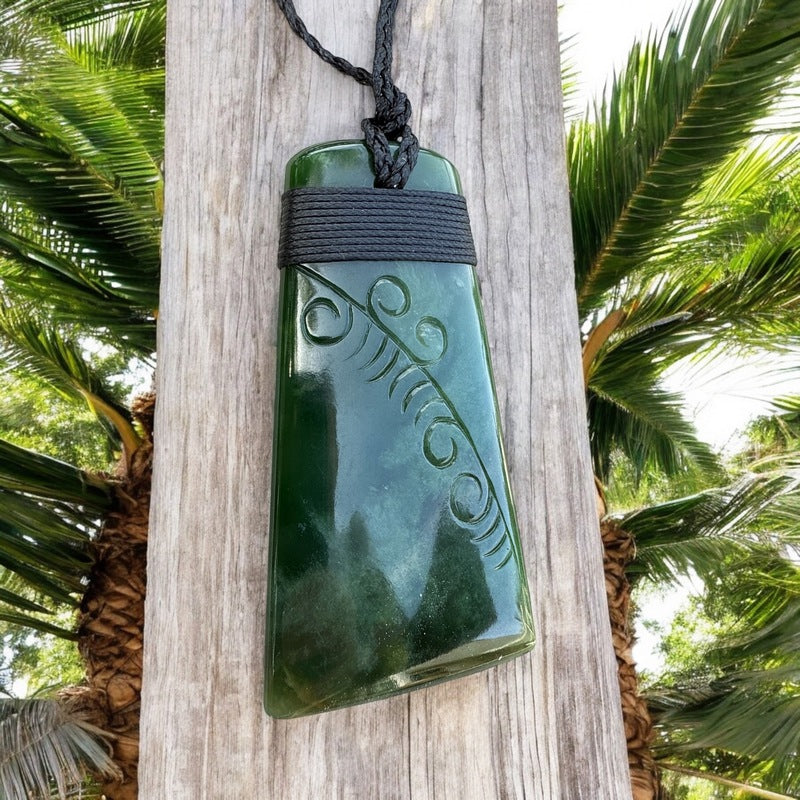Jade Toki Pendant w/ Engravings – Makana Hut