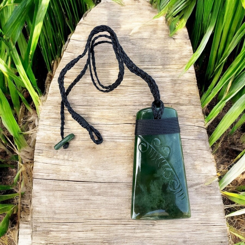 Jade Toki Pendant w/ Engravings – Makana Hut
