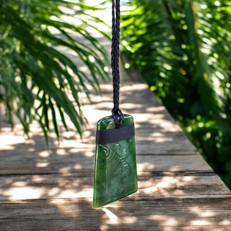 Jade Toki Pendant w/ Engravings – Makana Hut