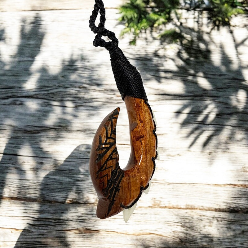 Hawaiian Koa Makau with Engraving