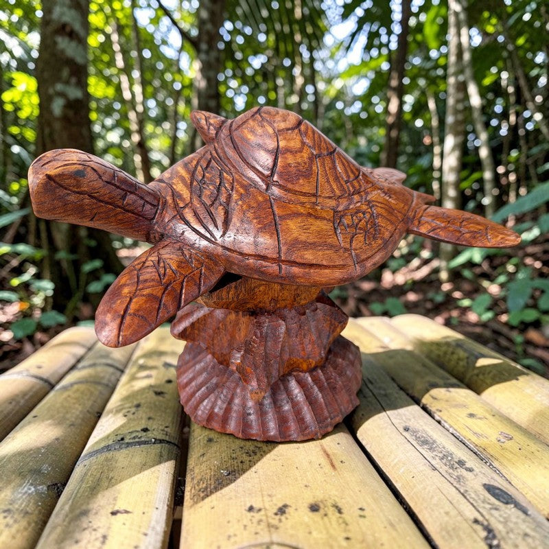 Hand-Carved Hawaiian Sea Turtle with Ke Iki 10"