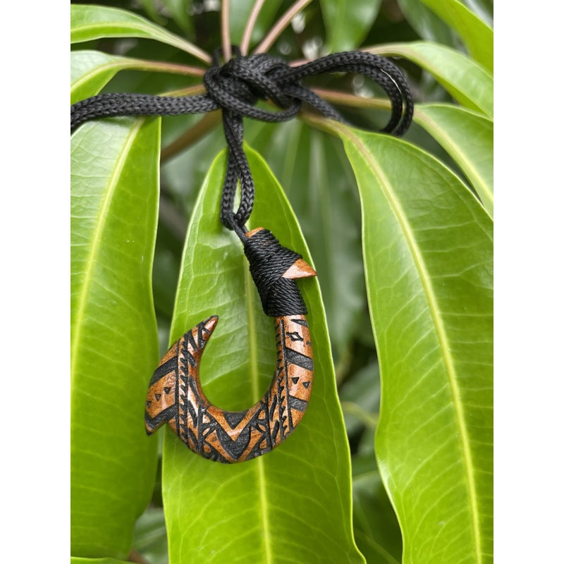 Hawaiian Koa Makau with Engravings | Fish Hook Necklace