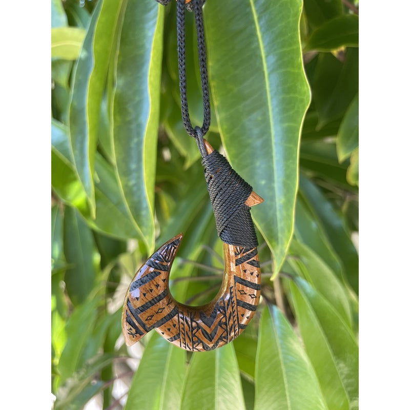 Hawaiian Koa Makau with Engravings | Large Fish Hook – Makana Hut