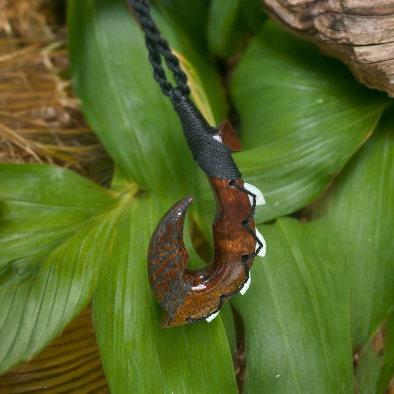 Hawaiian Koa Makau with Engraving