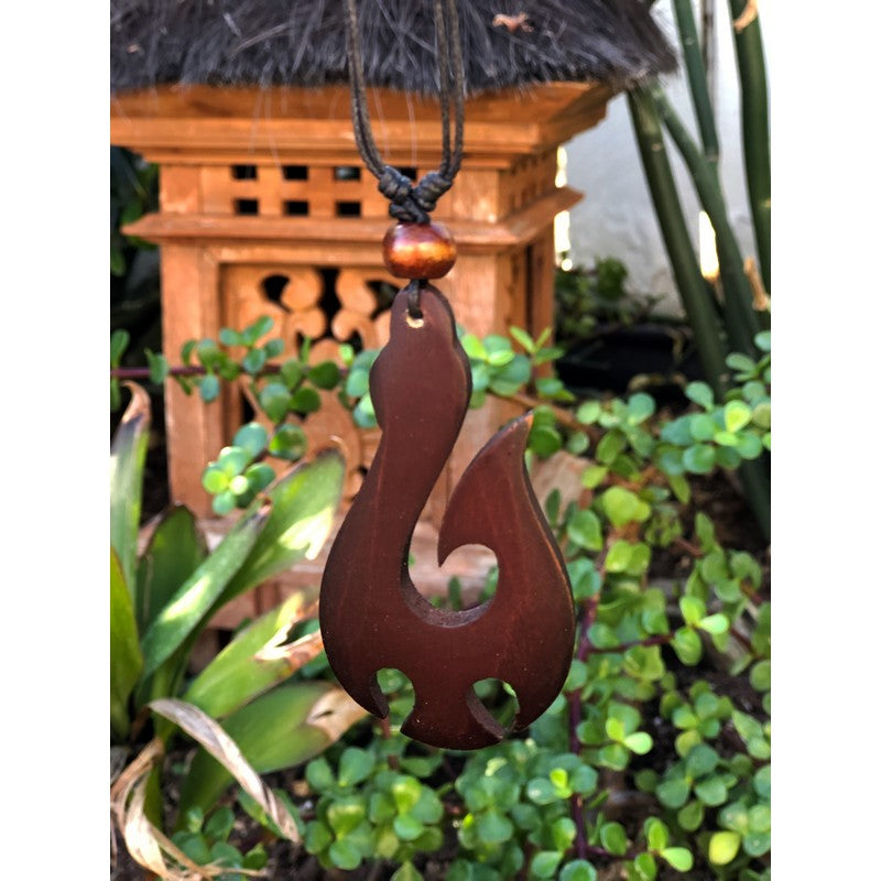 Hei Matau Whale Tail Carved Maori Symbol Pendant Necklace Adustable Je –  House of Scuba