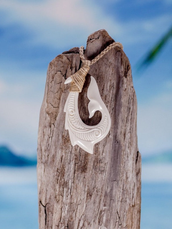 Barbed Tail Hook Necklace - Makana Hut