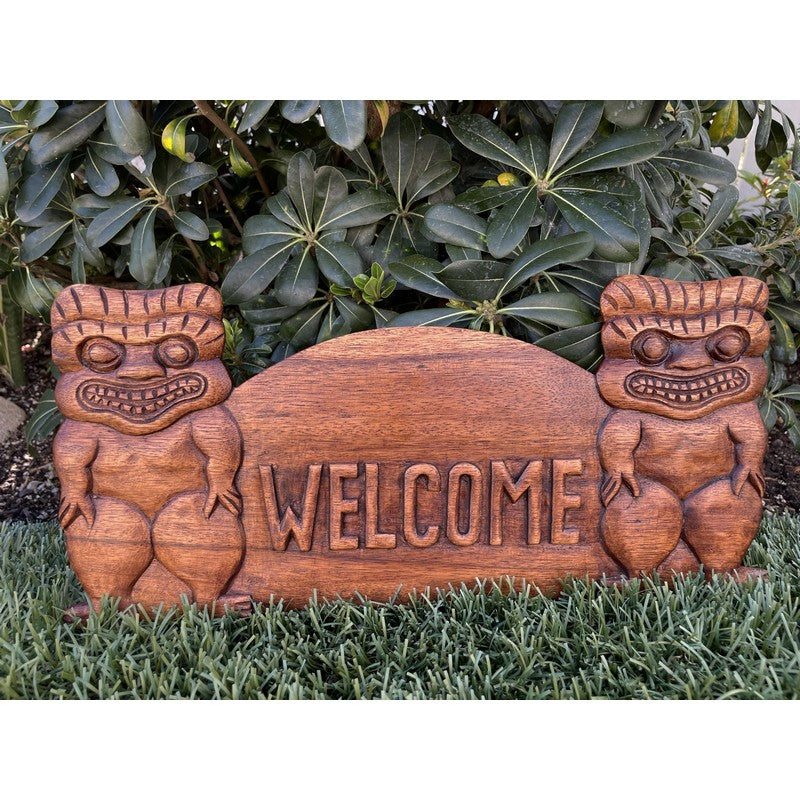 Welcome Sign w/ Two Tikis 15"