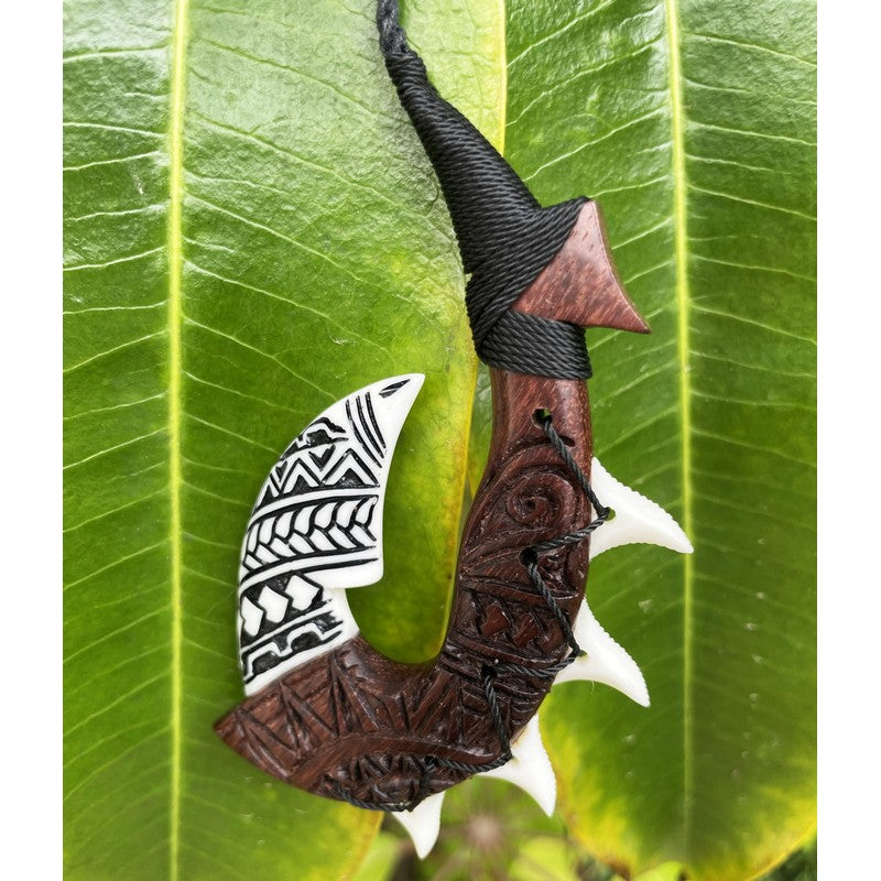 Hawaiian Makau with Engravings