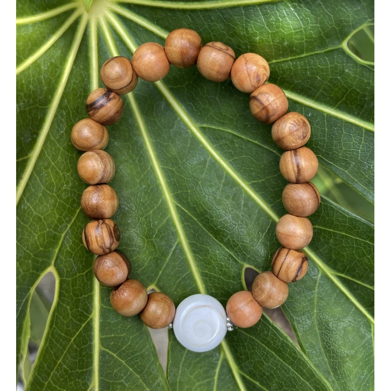 Olive Wood and Shiva Shell Bracelet