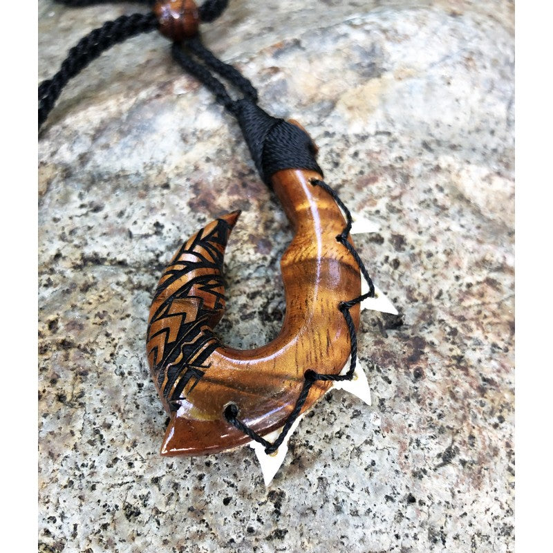 Hawaiian Koa Makau with Engraving