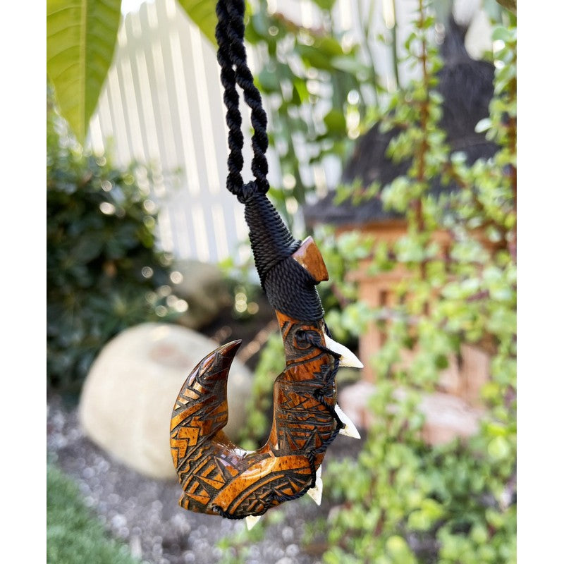 Hawaiian Koa Makau with Engraving